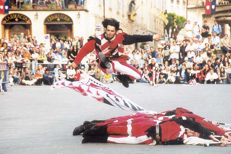 Il Fiocco - Sbandieratori di Assisi