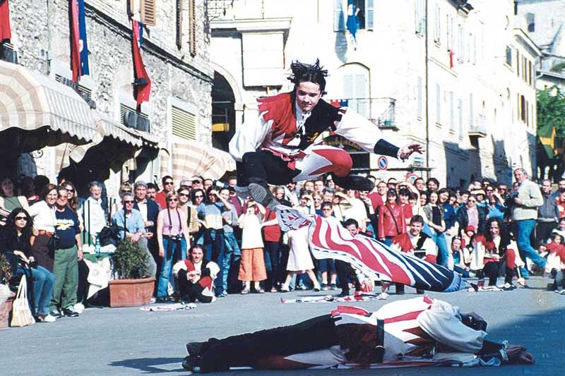 Il Fiocco - Sbandieratori di Assisi