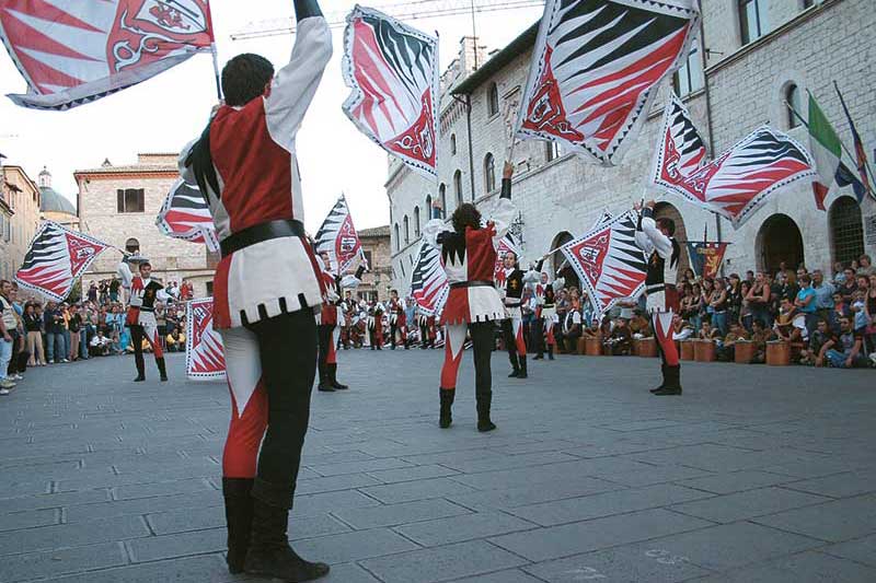 Il Turrione - Sbandieratori di Assisi
