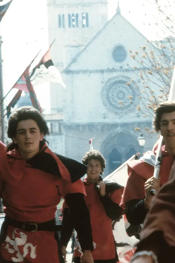 Sbandieratori di Assisi ad Assisi nel 1976