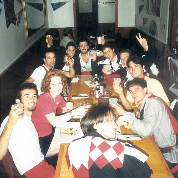 Sbandieratori di Assisi ad Assisi nel 1996, foto d’archivio
