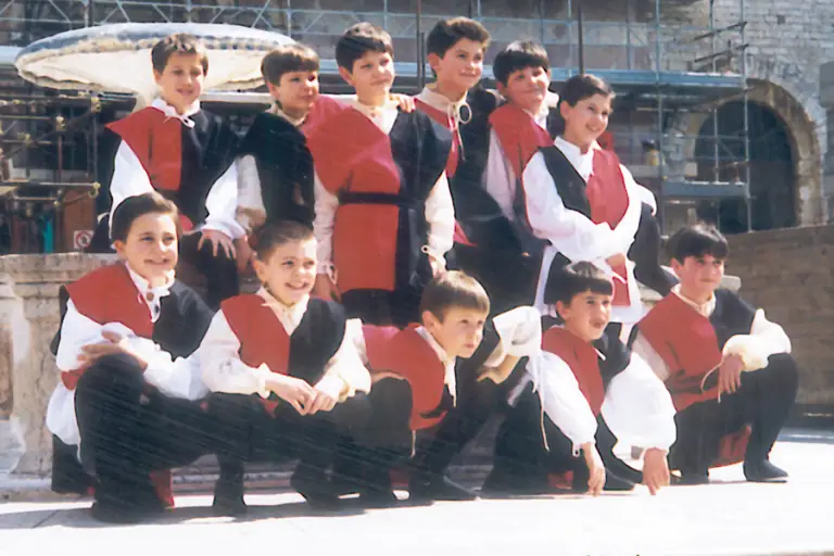 Sbandieratori di Assisi ad Assisi nel 2000