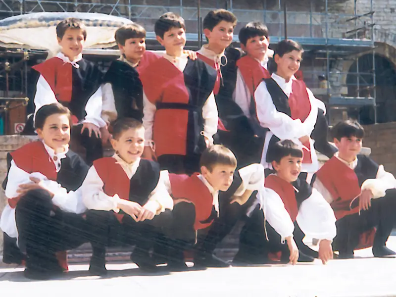 Sbandieratori di Assisi ad Assisi nel 2000