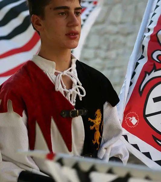 Sbandieratori di Assisi ad Assisi nel 2007, foto d’archivio
