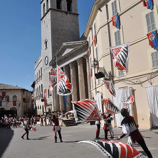 Sbandieratori di Assisi ad Assisi nel 2012