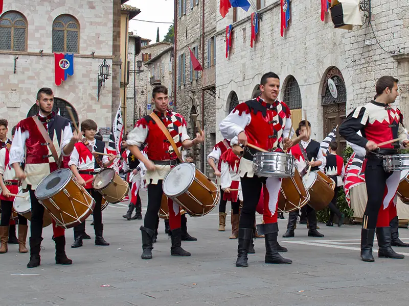 Sbandieratori di Assisi ad Assisi nel 2013