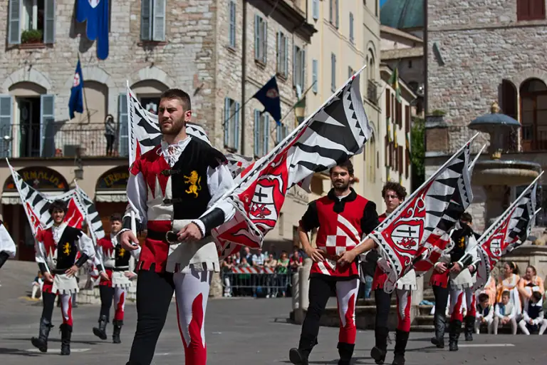 Sbandieratori di Assisi ad Assisi nel 2014