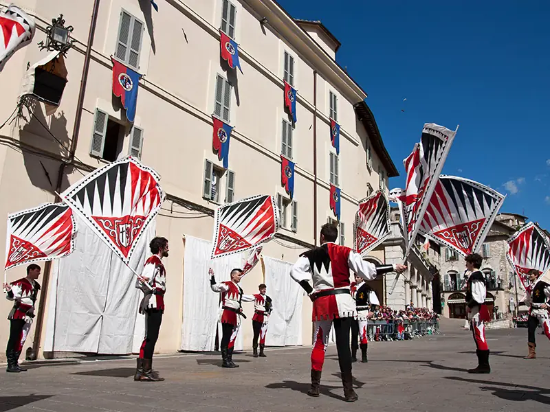 Sbandieratori di Assisi ad Assisi nel 2014