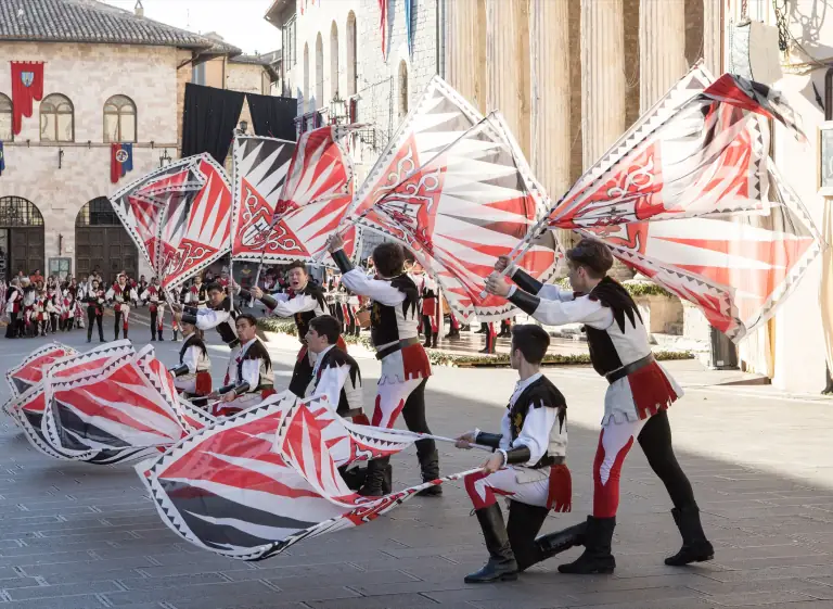 Sbandieratori di Assisi ad Assisi nel 2017