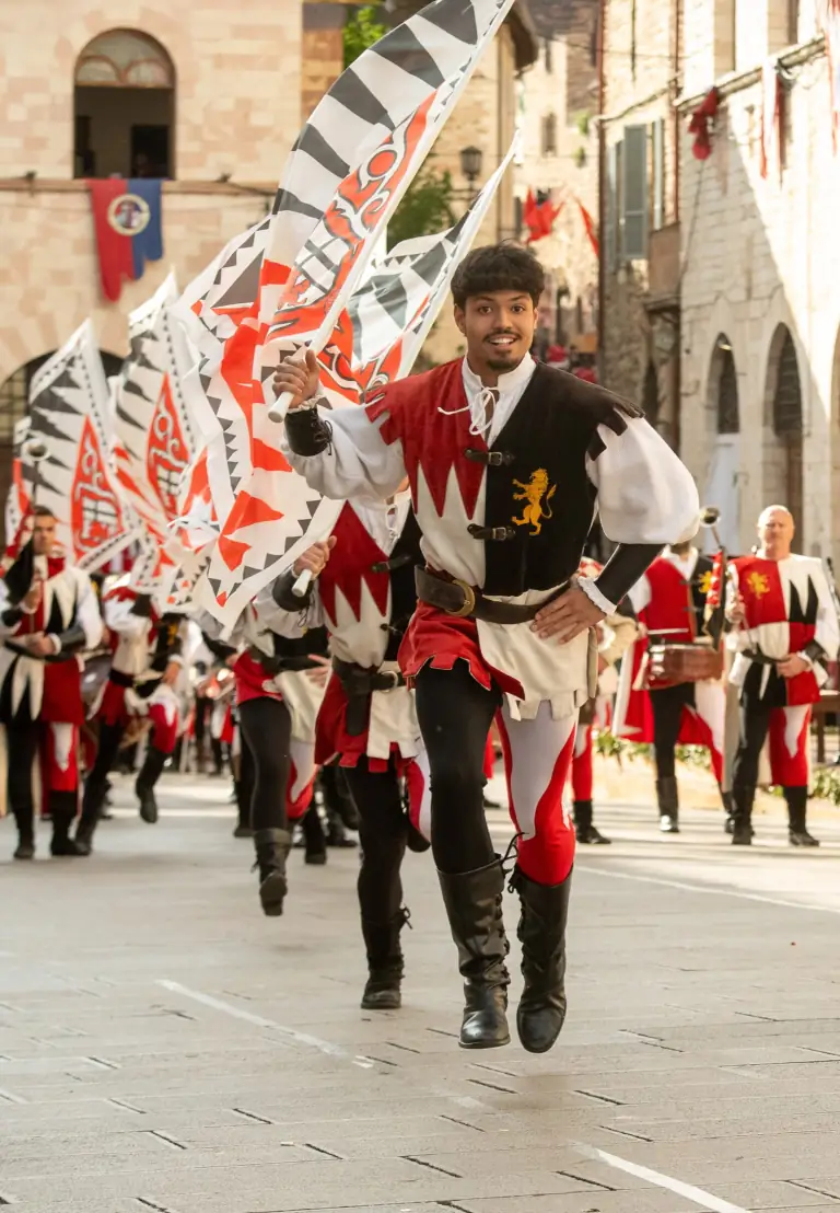 Sbandieratori di Assisi ad Assisi nel 2025