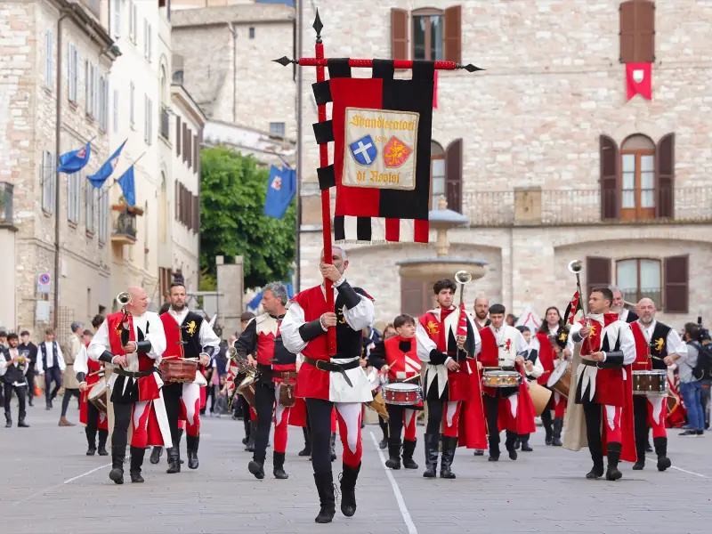 Sbandieratori di Assisi ad Assisi nel 2025