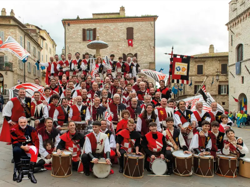 Sbandieratori di Assisi ad Assisi nel 2025