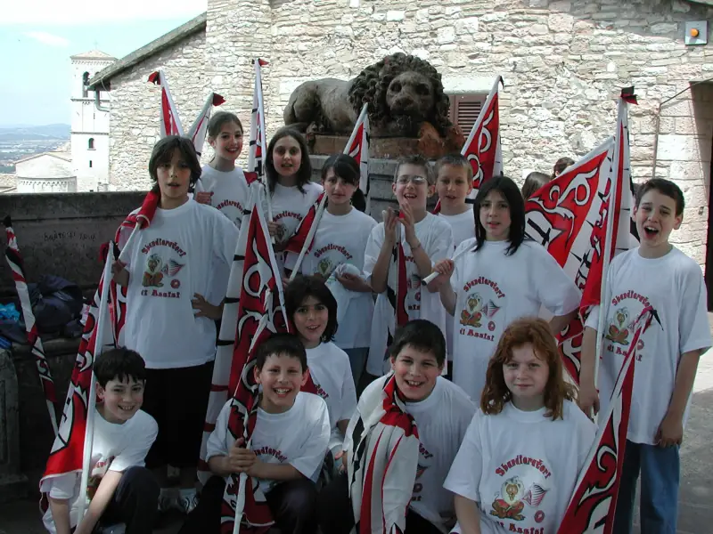 Scuola di Bandiera degli Sbandieratori di Assisi, 2002